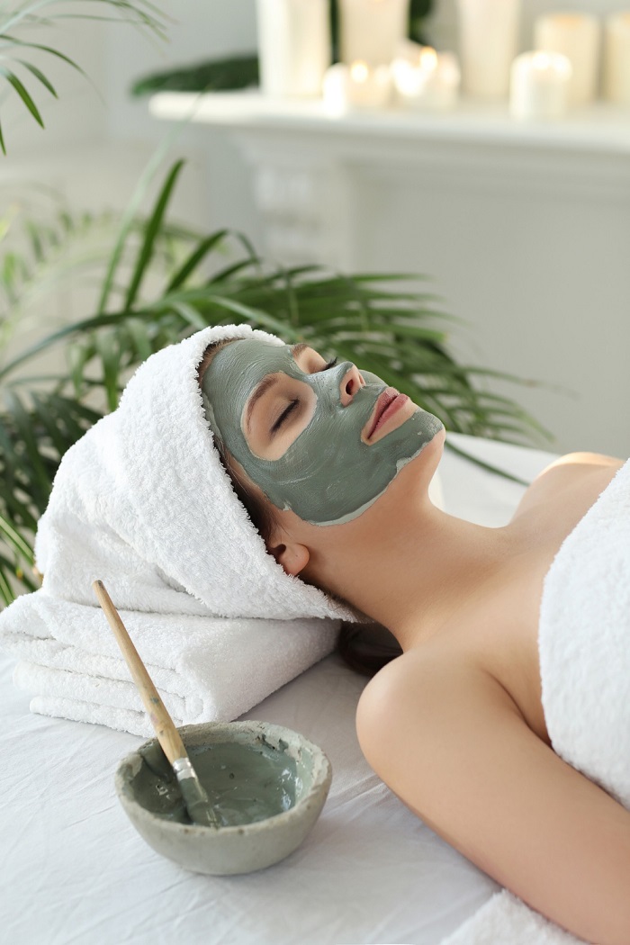 mega beauty salon megabeautyltd.co.uk a well equipped beauty salon woman-receiving-beauty-treatment-skin-care